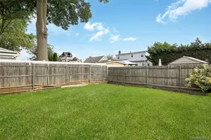109 Henrietta Ave, Oceanside, NY 11572 - Photo 20