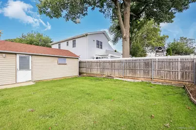109 Henrietta Avenue, Oceanside, NY 11572 - Photo 24