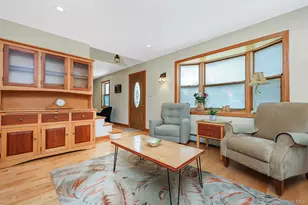 109 Henrietta Ave, Oceanside, NY 11572 - Photo 6