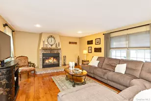 15 Wildwood Rd, Wading River, NY 11792 - Photo 8