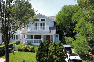 675 King Ave, Bronx, NY 10464 - Photo 1