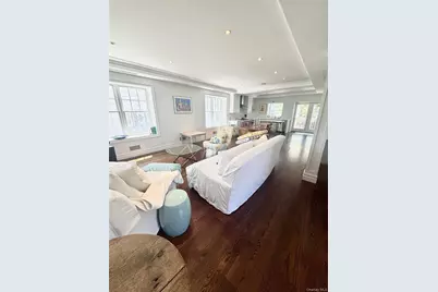 675 King Avenue, Bronx, NY 10464 - Photo 2