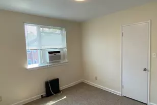 73-23 255th St, Glen Oaks, NY 11004 - Photo 10