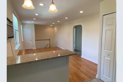 73-23 255th Street #G-2, Glen Oaks, NY 11004 - Photo 4