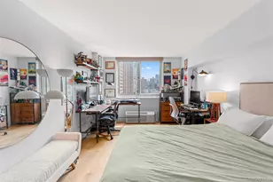 345 E 93rd St, New York, NY 10128 - Photo 14