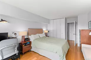 345 E 93rd St, New York, NY 10128 - Photo 18