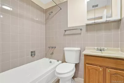 67-07 Selfridge Street #3rd Floor, Forest Hills, NY 11375 - Photo 16