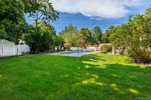 30 Kirkland Dr, Greenlawn, NY 11740 - Photo 6