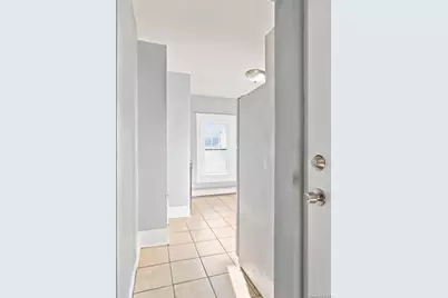 9 Arlington Place, Newburgh, NY 12550 - Photo 2