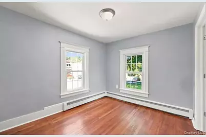 9 Arlington Place, Newburgh, NY 12550 - Photo 8