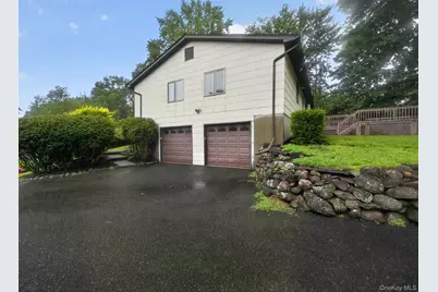 211 Waters Edge, Valley Cottage, NY 10989 - Photo 6