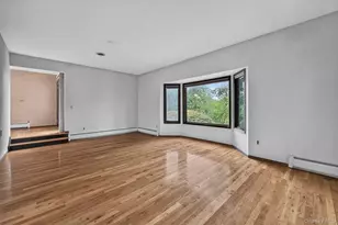 211 Waters Edge, Valley Cottage, NY 10989 - Photo 2