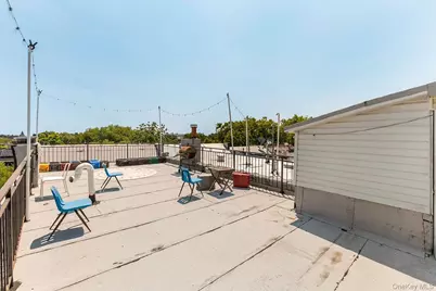 887 Lafayette Avenue, Brooklyn, NY 11221 - Photo 4
