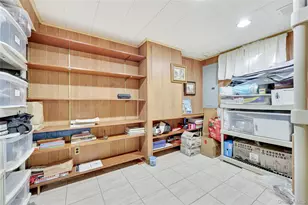 17 Lafayette Dr, Woodmere, NY 11598 - Photo 10