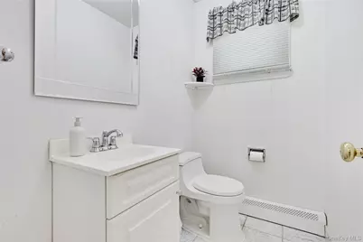 17 Lafayette Drive, Woodmere, NY 11598 - Photo 12