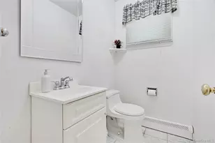 17 Lafayette Dr, Woodmere, NY 11598 - Photo 12