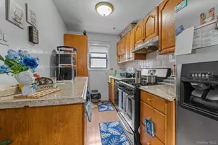 60-20 Cooper Ave, Glendale, NY 11385 - Photo 12