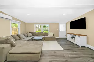 10 Hill St, Northport, NY 11768 - Photo 28