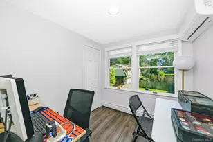 10 Hill St, Northport, NY 11768 - Photo 32