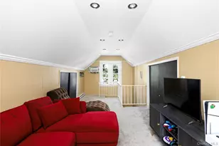 8 Mitchell Ave, Poughkeepsie, NY 12603 - Photo 14