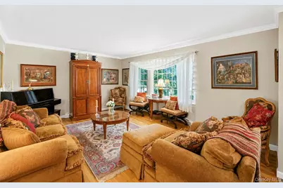 255 Lake Avenue S, Nesconset, NY 11767 - Photo 26