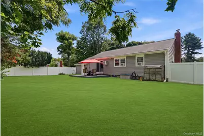 96 E 12th Street, Huntington Station, NY 11746 - Photo 28