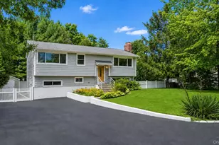 34 Forest Ave, Lake Grove, NY 11755 - Photo 2