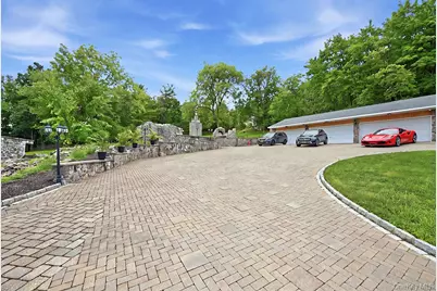 7 Lake Avenue, Monroe, NY 10950 - Photo 12