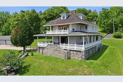 7 Lake Avenue, Monroe, NY 10950 - Photo 2
