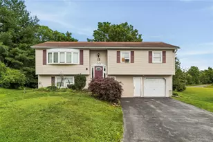 12 Veteran Cir, Monroe, NY 10950 - Photo 4