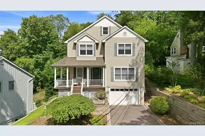 7 Cotswold Drive, Centerport, NY 11721 - Photo 1
