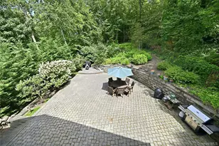 7 Cotswold Dr, Centerport, NY 11721 - Photo 32