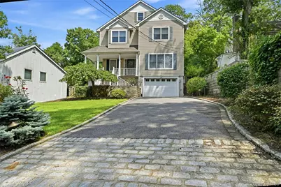 7 Cotswold Drive, Centerport, NY 11721 - Photo 2