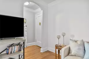 30 Windsor Terrace, White Plains, NY 10601 - Photo 4