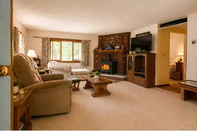 740 Wallkill Avenue, Pine Bush, NY 12589 - Photo 8