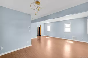 646 S 7th St, Lindenhurst, NY 11757 - Photo 10