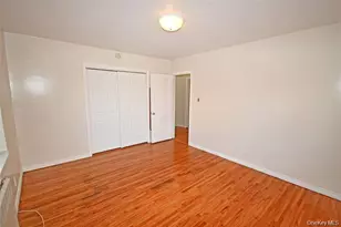 1047 N 7th St, New Hyde Park, NY 11040 - Photo 10
