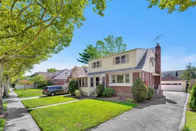 485 Peninsula Boulevard, Lynbrook, NY 11563 - Photo 1