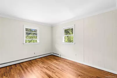 39 Sherwood Road, Hampton Bays, NY 11946 - Photo 14