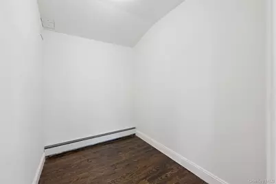1223 Udall Road, Bay Shore, NY 11706 - Photo 22