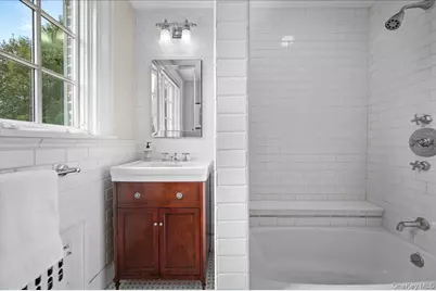 12 Linden Avenue, Larchmont, NY 10538 - Photo 22