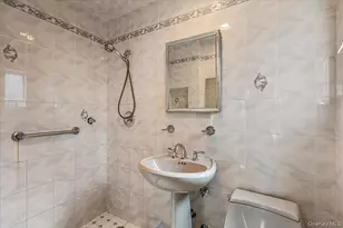 156-14 14th Ave, Whitestone, NY 11357 - Photo 14