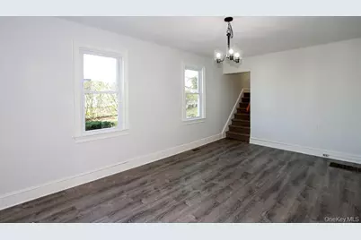 10 Ohio Avenue, Port Washington, NY 11050 - Photo 6