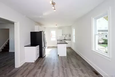 10 Ohio Avenue, Port Washington, NY 11050 - Photo 10