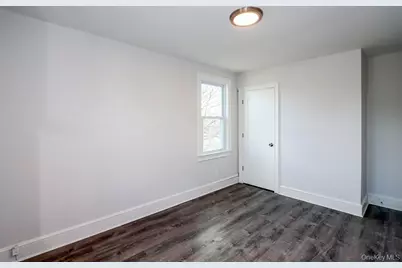 10 Ohio Avenue, Port Washington, NY 11050 - Photo 20