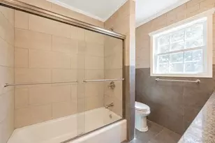 18 Elkin Dr, Middle Island, NY 11953 - Photo 18