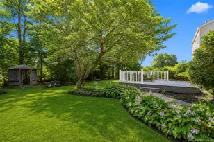 18 Elkin Dr, Middle Island, NY 11953 - Photo 4