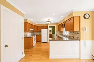 18 Elkin Dr, Middle Island, NY 11953 - Photo 10