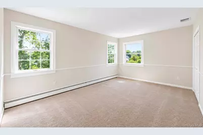 18 Elkin Drive, Middle Island, NY 11953 - Photo 20