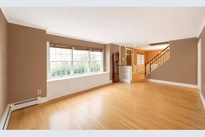18 Elkin Drive, Middle Island, NY 11953 - Photo 8